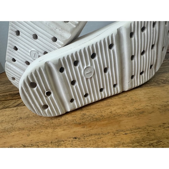 Art Class Kids Slip On Slides White Comfort Pillow Cloud Sandals Size 1 - Picture 8 of 11